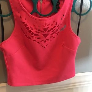 3x$2️⃣0️⃣ Just Bundle!!!!! 
Cut out crop top